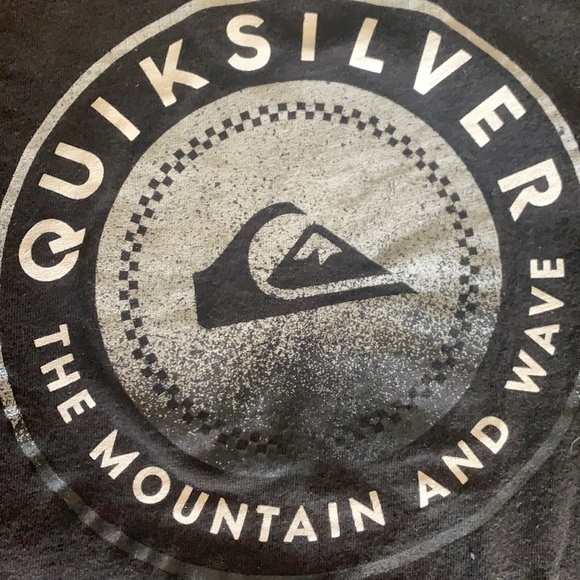 Quicksilver shirt - Picture 2 of 3